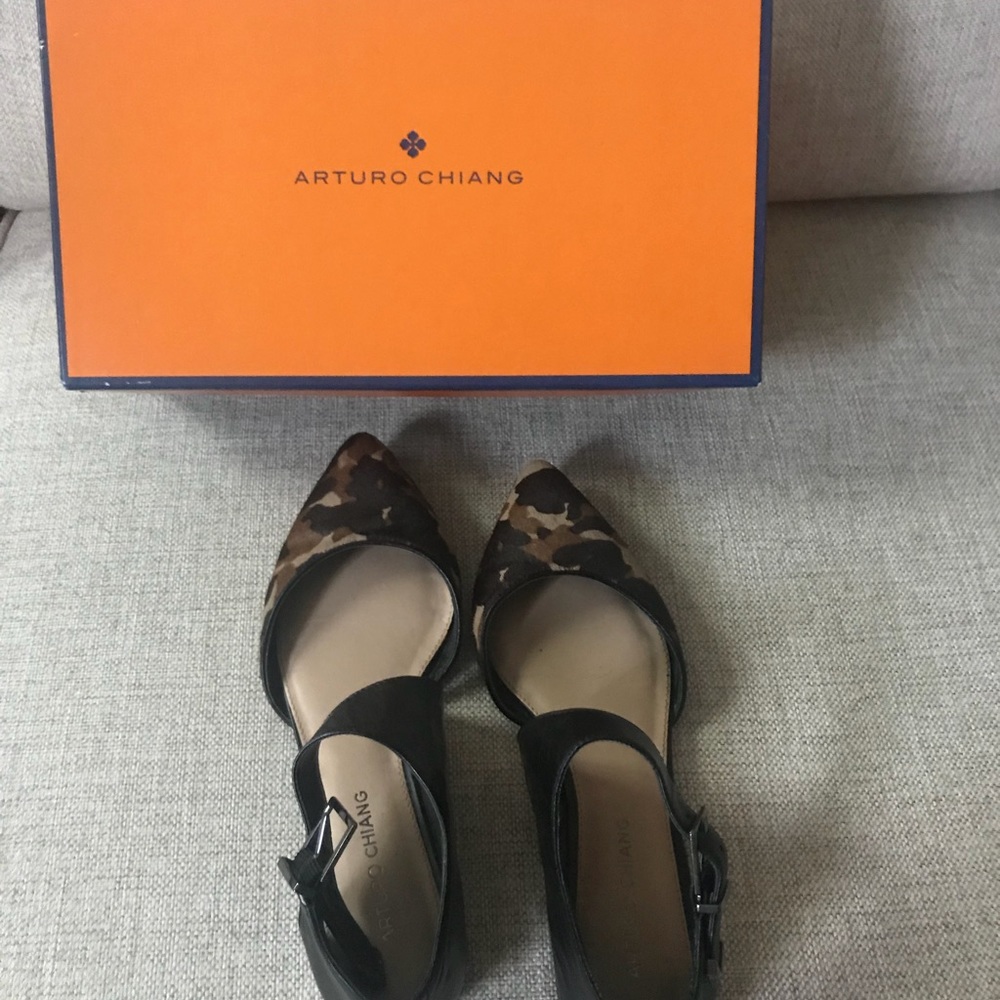 Arturo Chiang black and camo flats.